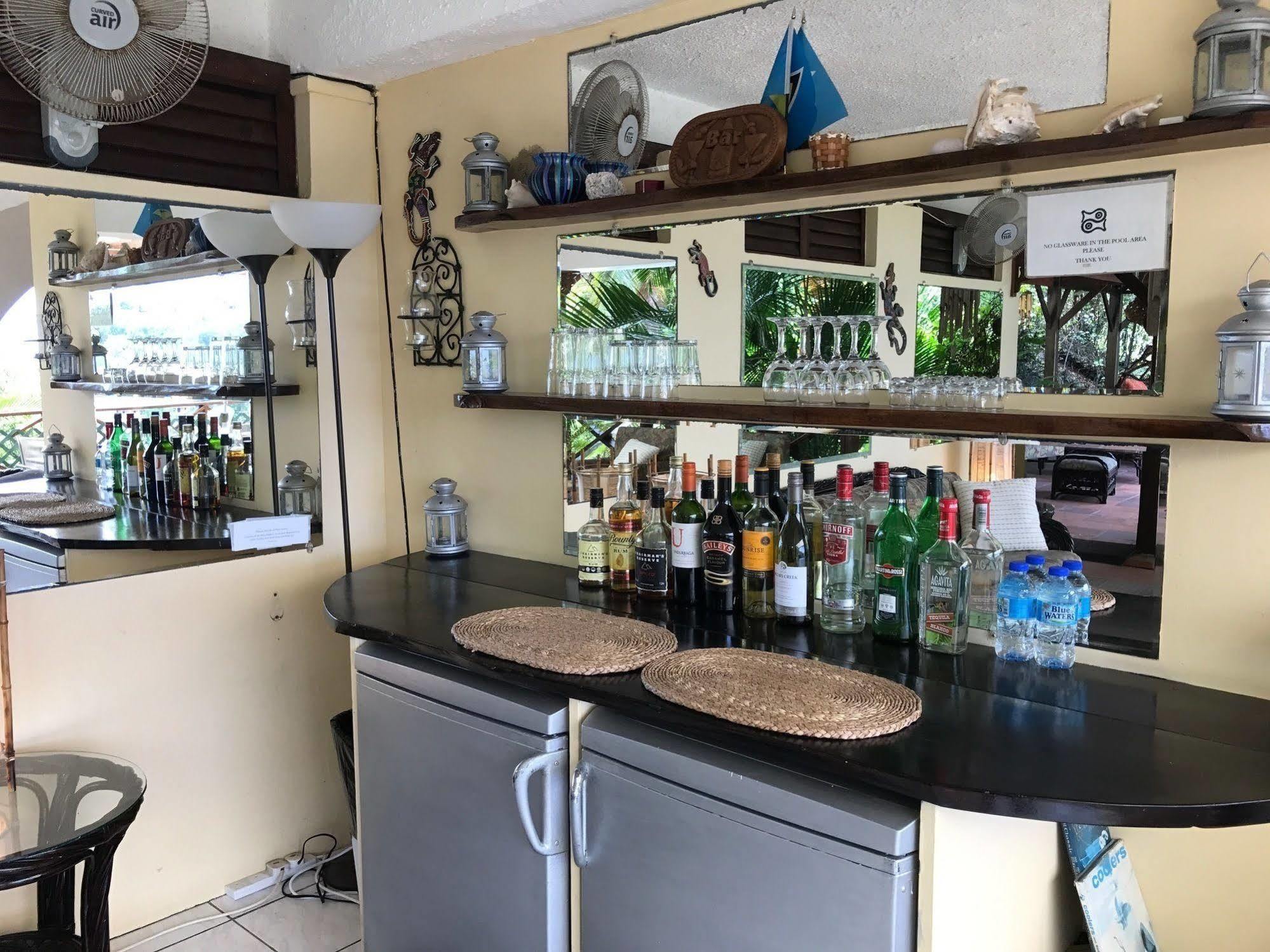 Villa Capri Cap Estate Экстерьер фото