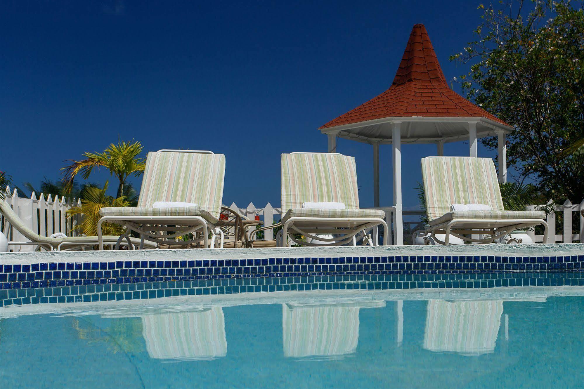 Villa Capri Cap Estate Экстерьер фото